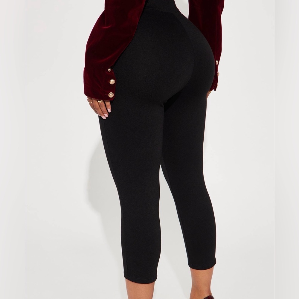 Black Capri Leggings -  Stretch